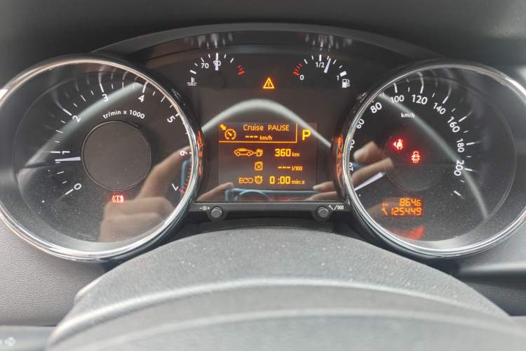 Used Peugeot 3008 2015 1.6THP Automatic Trend Edition Instrument Cluster