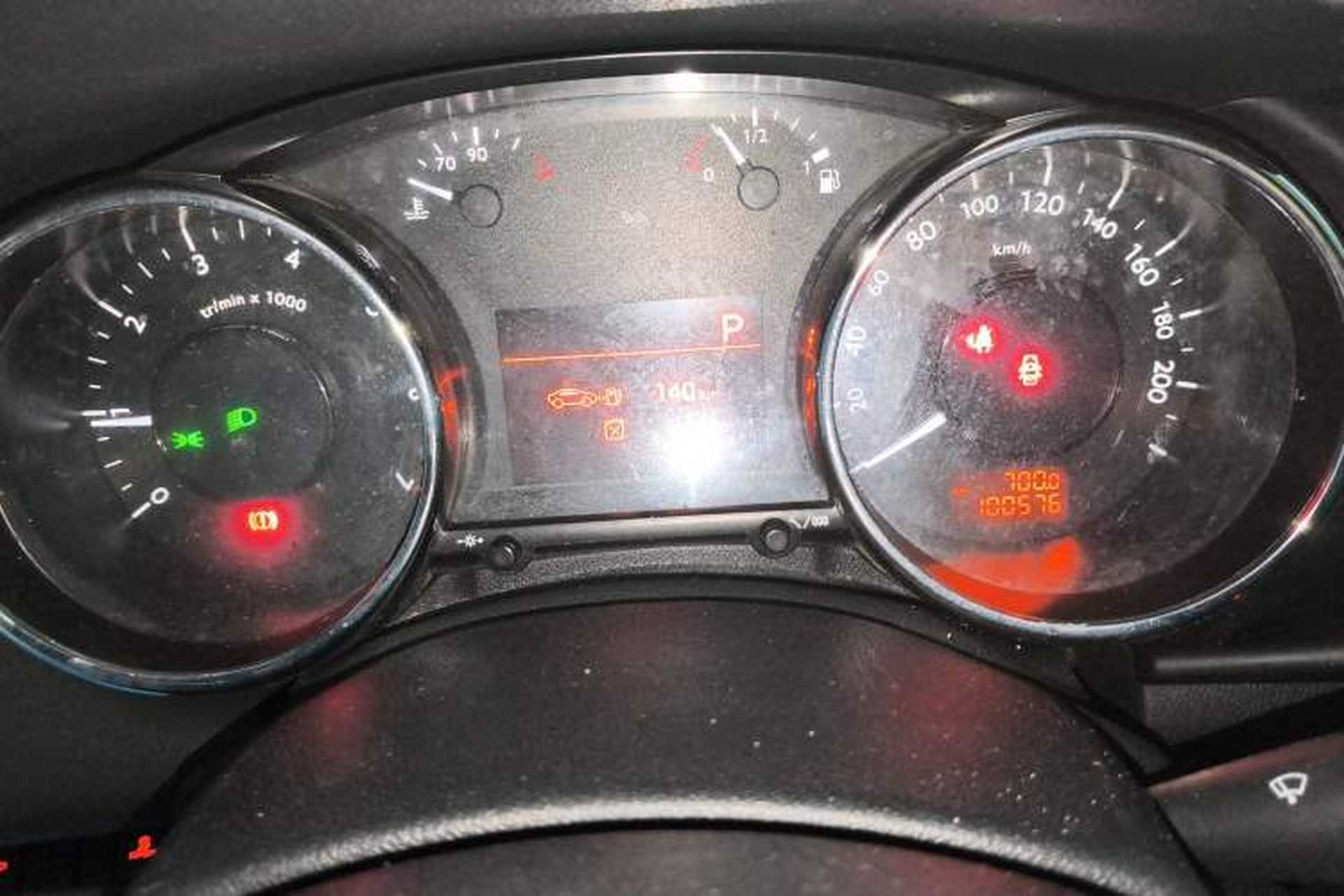 Used Peugeot 3008 2015 2.0L Automatic Trend Edition Instrument Cluster