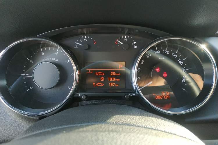 Used Peugeot 3008 2015 1.6THP Automatic Prestige Edition Instrument Cluster