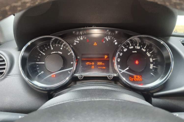 Used Peugeot 3008 2015 2.0L Automatic Trend Edition Instrument Cluster