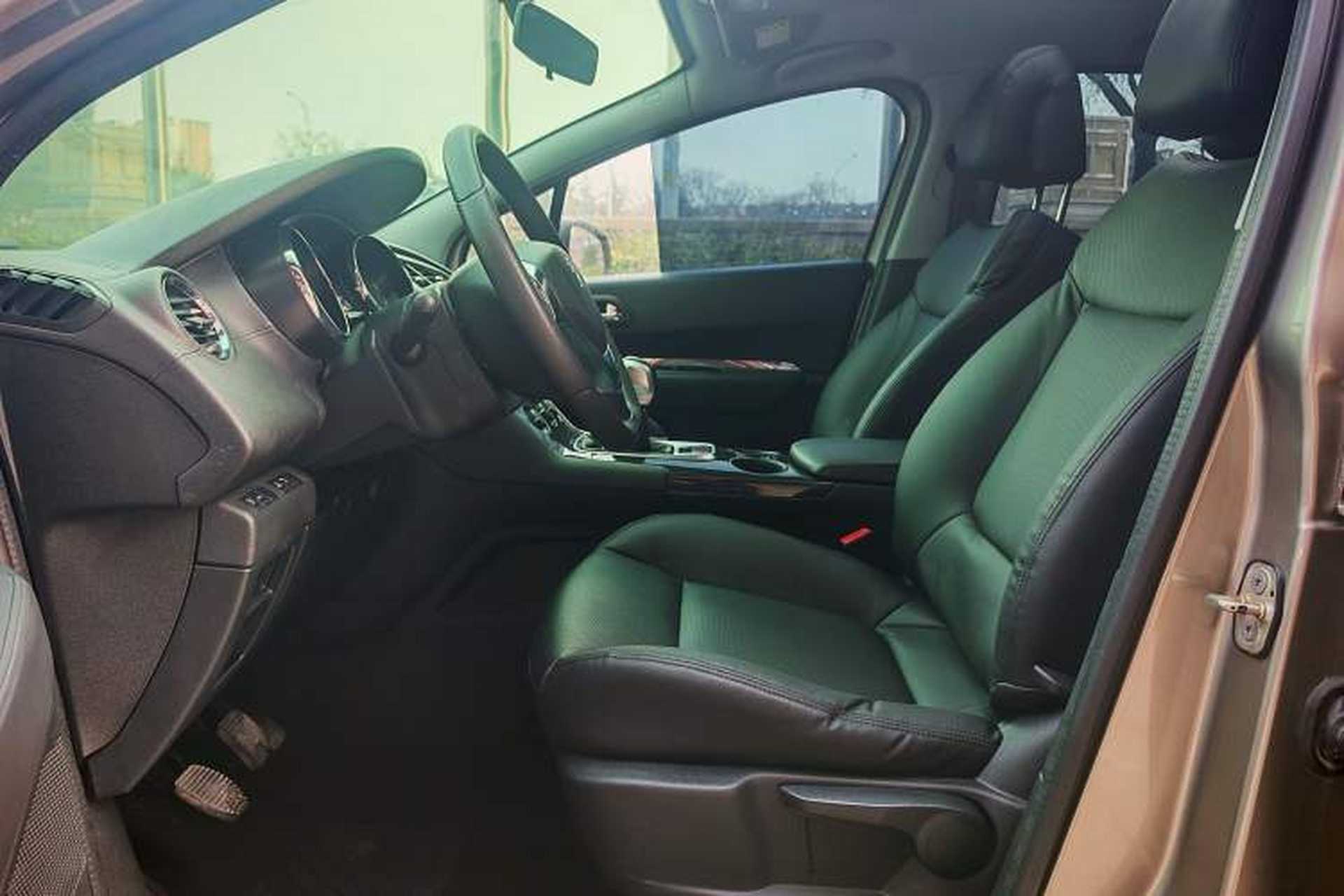 Used Peugeot 3008 2015 2.0L Manual Classic Edition Interior 1
