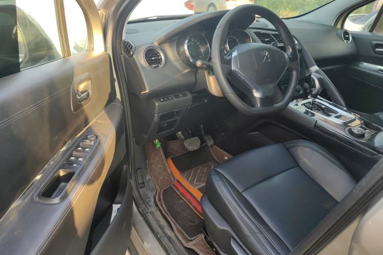 Used Peugeot 3008 2015 1.6THP Automatic Classic Edition Interior 2