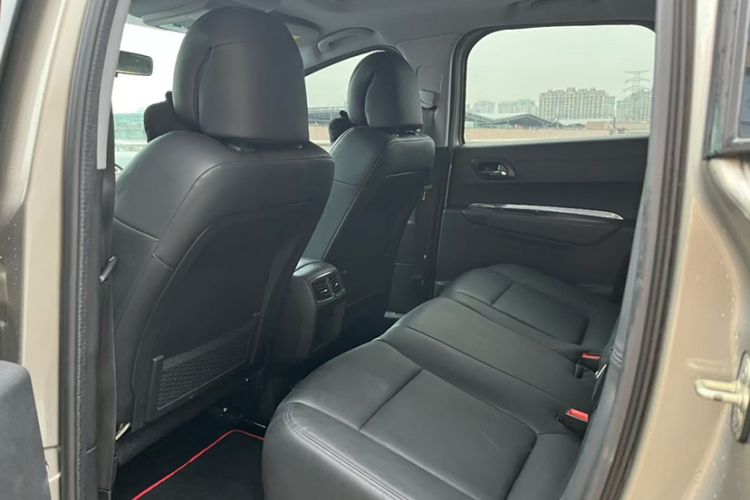 Used Peugeot 3008 2015 1.6THP Automatic Classic Edition Interior 3