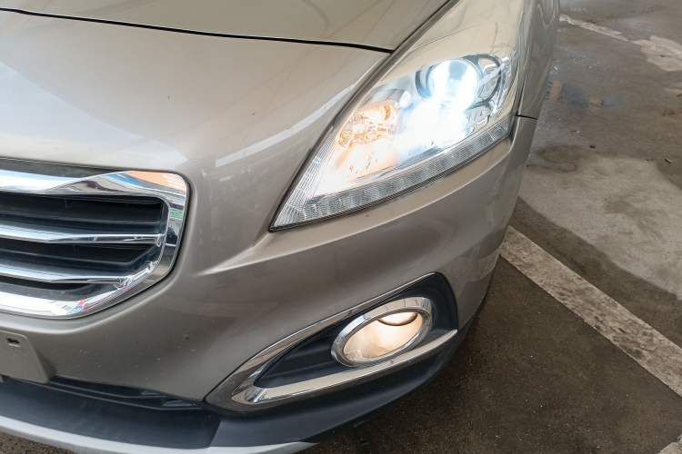 Used Peugeot 3008 2015 2.0L Manual Classic Edition Left Front Headlight