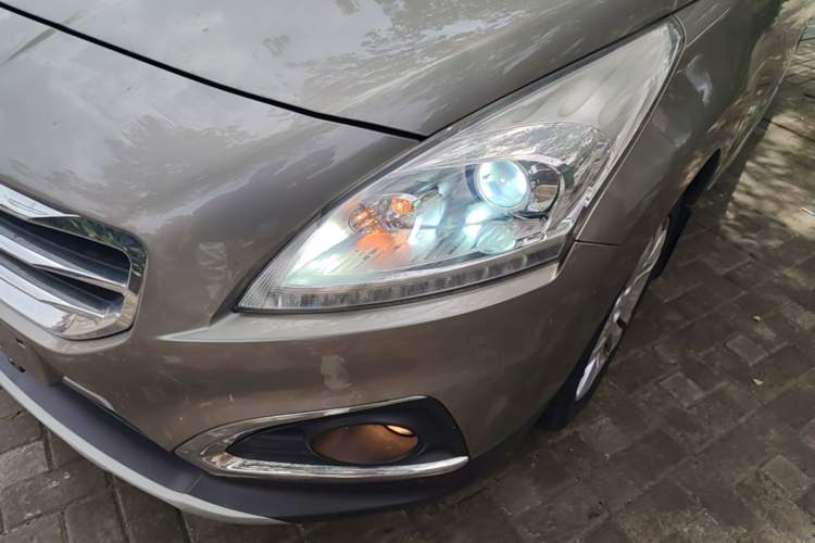 Used Peugeot 3008 2015 1.6THP Automatic Classic Edition Left Front Headlight