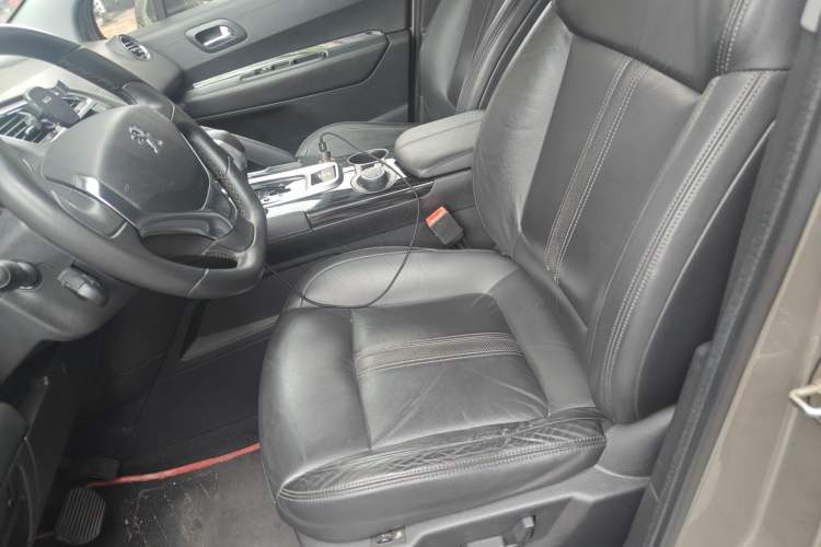 Used Peugeot 3008 2015 1.6THP Automatic Trend Edition Left Front Seat