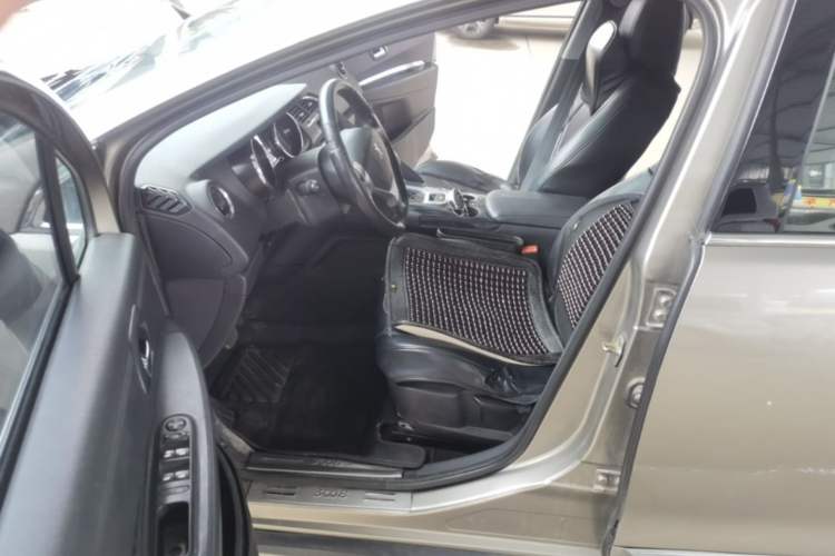 Used Peugeot 3008 2015 2.0L Automatic Classic Edition Left Front Seat
