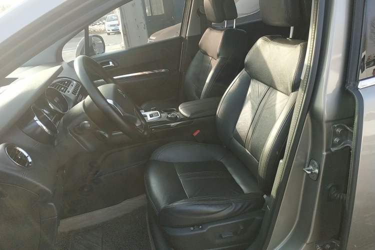 Used Peugeot 3008 2015 1.6THP Automatic Prestige Edition Left Front Seat