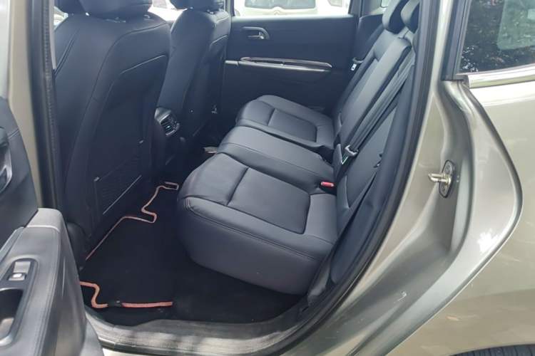 Used Peugeot 3008 2015 1.6THP Automatic Classic Edition Left Rear Seat