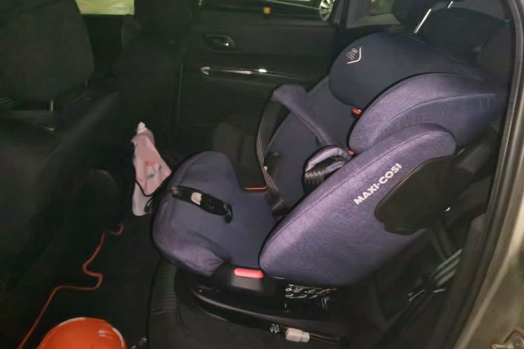 Used Peugeot 3008 2015 2.0L Automatic Classic Edition Left Rear Seat