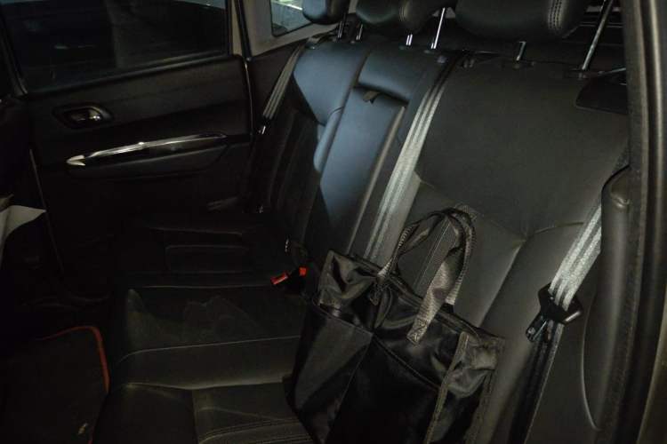 Used Peugeot 3008 2015 2.0L Automatic Trend Edition Left Rear Seat
