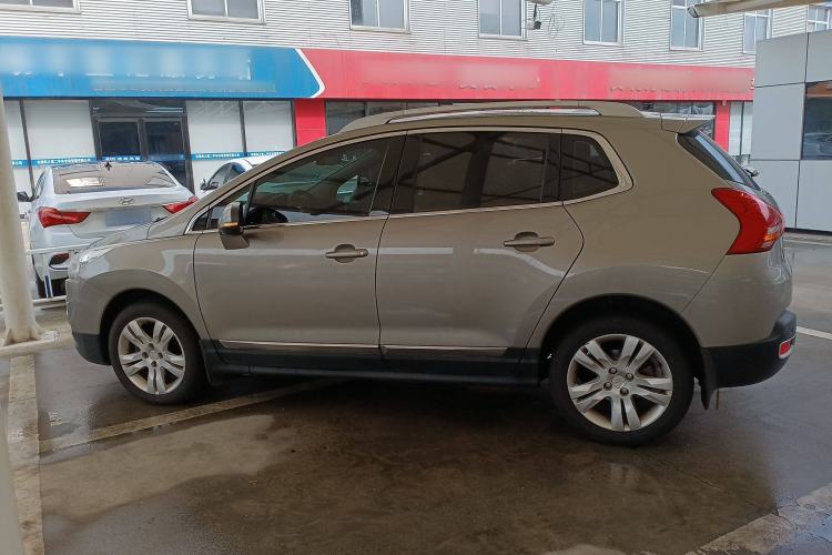 Used Peugeot 3008 2015 2.0L Manual Classic Edition Left Side