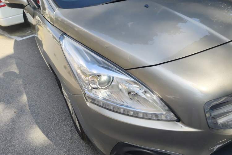 Used Peugeot 3008 2015 1.6THP Automatic Prestige Edition Right Front Headlight