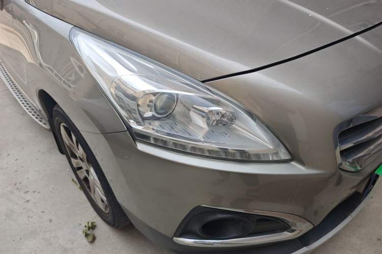 Used Peugeot 3008 2015 2.0L Manual Classic Edition Right Front Headlight