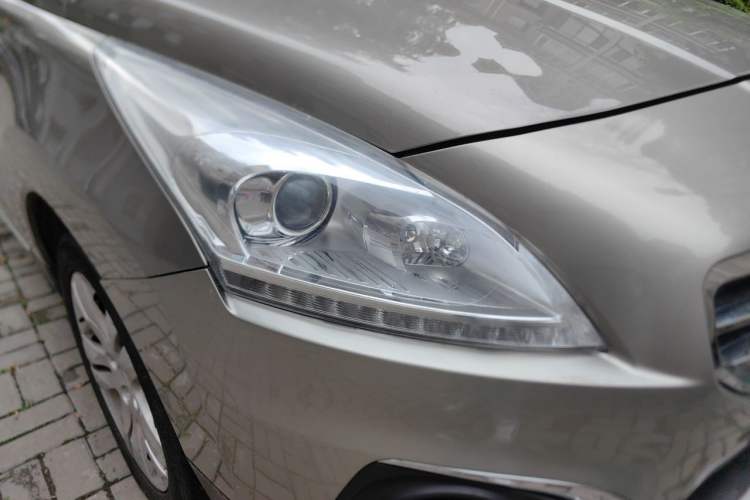 Used Peugeot 3008 2015 1.6THP Automatic Prestige Edition Right Front Headlight