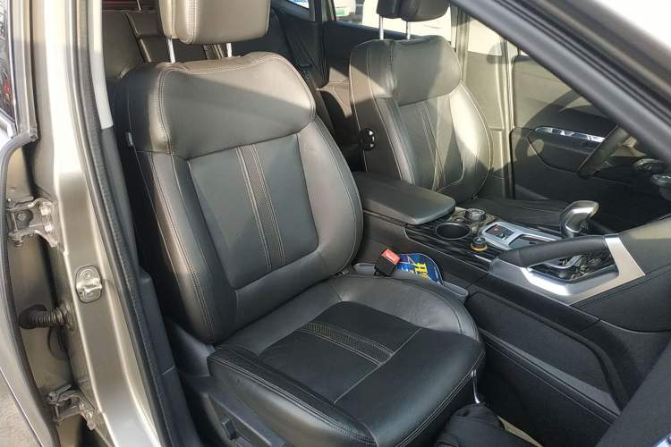 Used Peugeot 3008 2015 1.6THP Automatic Prestige Edition Right Front Seat