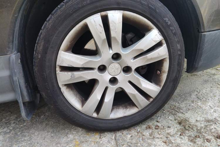 Used Peugeot 3008 2015 2.0L Manual Classic Edition Right Front Wheel Hub
