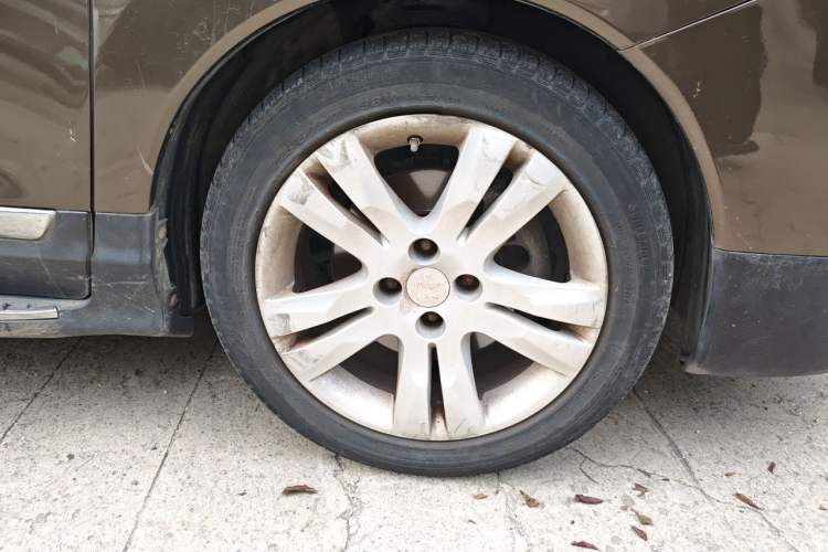 Used Peugeot 3008 2015 2.0L Automatic Trend Edition Right Front Wheel Hub