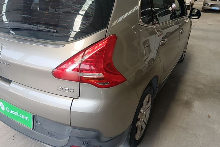 Used Peugeot 3008 2015 2.0L Automatic Trend Edition Right Rear Taillight