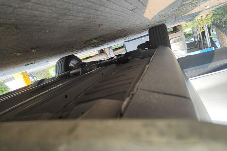 Used Peugeot 3008 2015 2.0L Automatic Trend Edition Right Side Sill