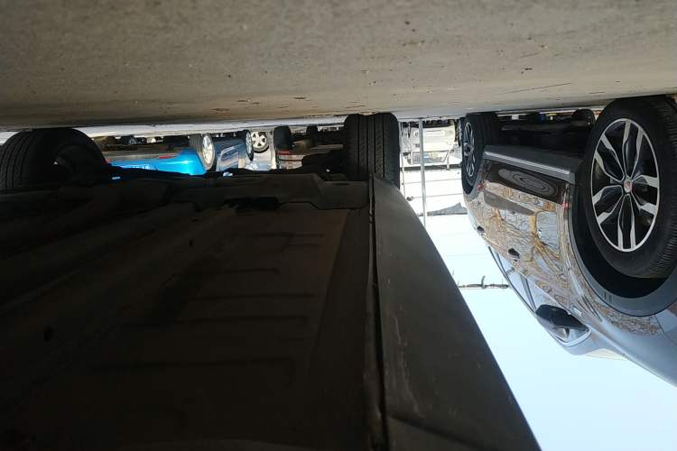 Used Peugeot 3008 2015 1.6THP Automatic Prestige Edition Right Side Sill