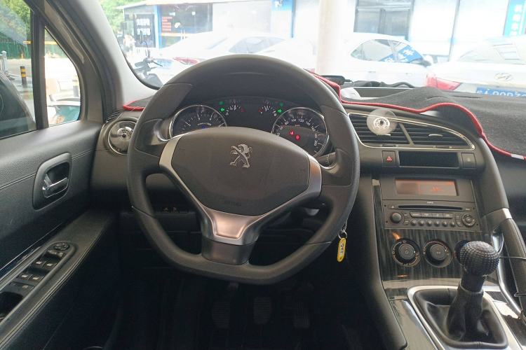 Used Peugeot 3008 2015 2.0L Manual Classic Edition Steering Wheel