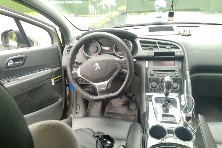Used Peugeot 3008 2015 2.0L Automatic Classic Edition Steering Wheel