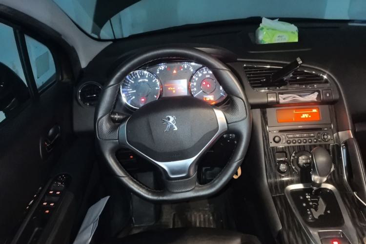 Used Peugeot 3008 2015 2.0L Automatic Trend Edition Steering Wheel