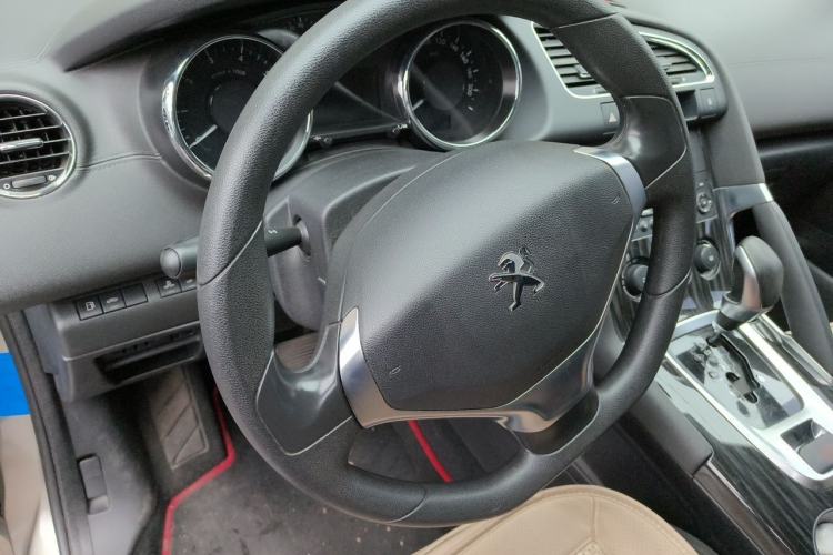 Used Peugeot 3008 2015 2.0L Automatic Classic Edition Steering Wheel