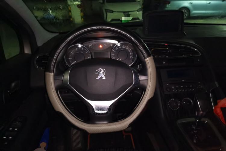 Used Peugeot 3008 2015 2.0L Automatic Classic Edition Steering Wheel