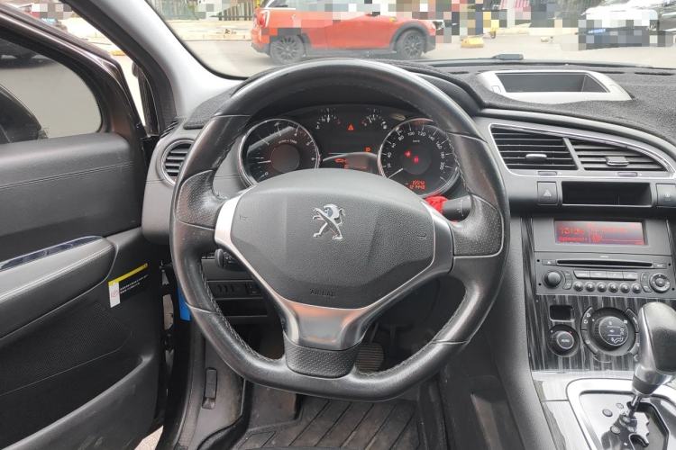 Used Peugeot 3008 2015 2.0L Automatic Trend Edition Steering Wheel