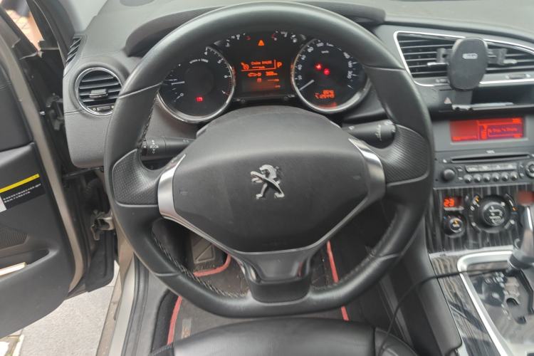 Used Peugeot 3008 2015 1.6THP Automatic Trend Edition Steering Wheel