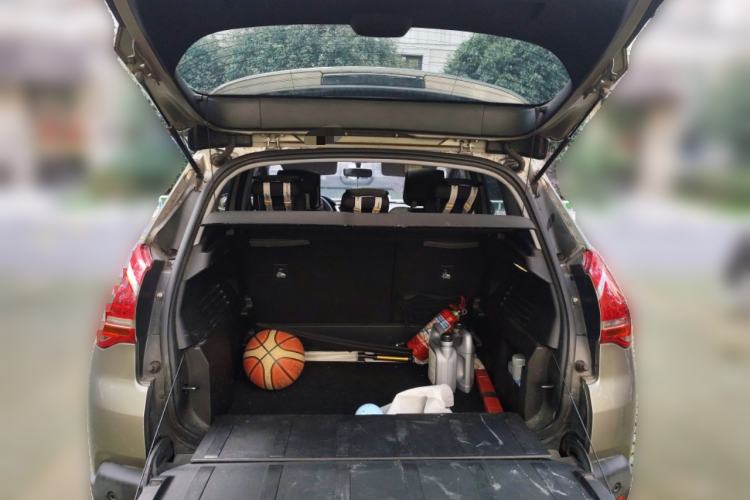 Used Peugeot 3008 2015 2.0L Automatic Classic Edition Trunk