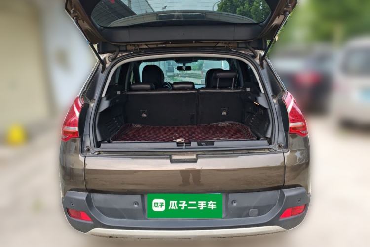 Used Peugeot 3008 2015 2.0L Automatic Trend Edition Trunk