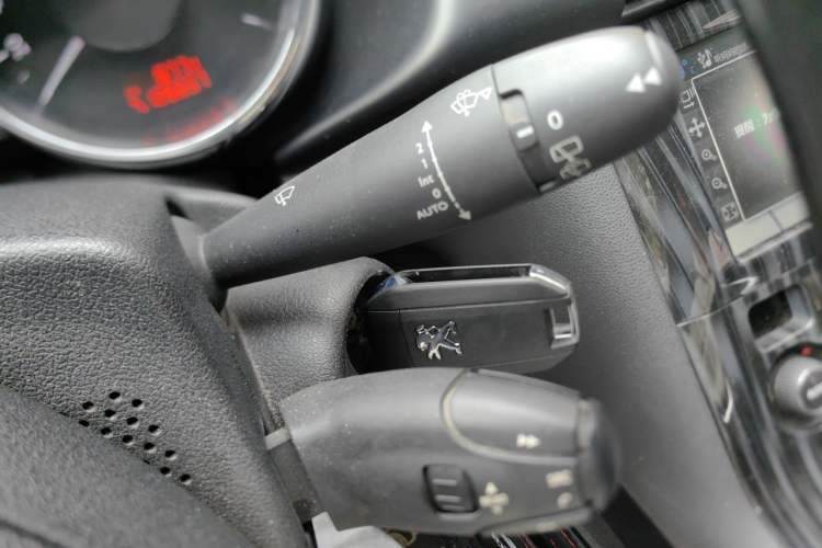 Used Peugeot 3008 2015 1.6THP Automatic Prestige Edition Vehicle Key
