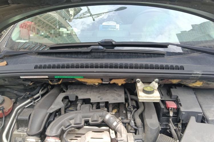 Used Peugeot 3008 2015 1.6THP Automatic Classic Edition Engine Bay