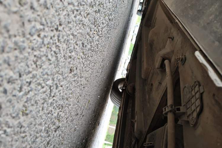 Used Peugeot 3008 2015 1.6THP Automatic Classic Edition Chassis Rear Left