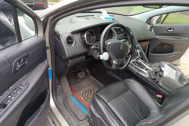 Used Peugeot 3008 2015 1.6THP Automatic Prestige Edition Driver Seat