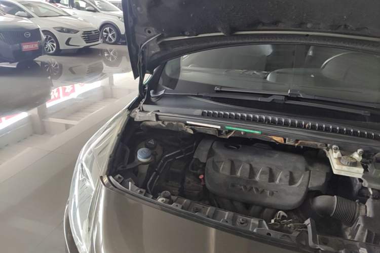 Used Peugeot 3008 2015 2.0L Automatic Trend Edition Engine Bay Right