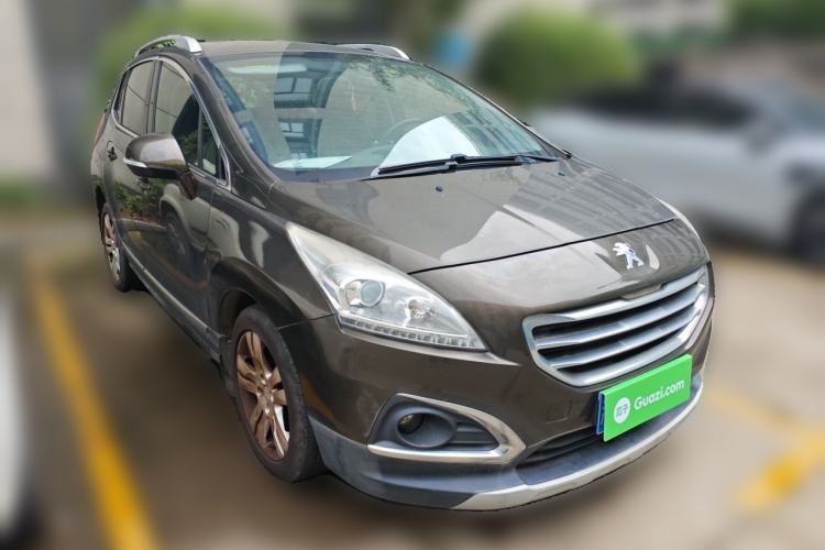 Used Peugeot 3008 2015 2.0L Automatic Trend Edition Front Right 45 Deg