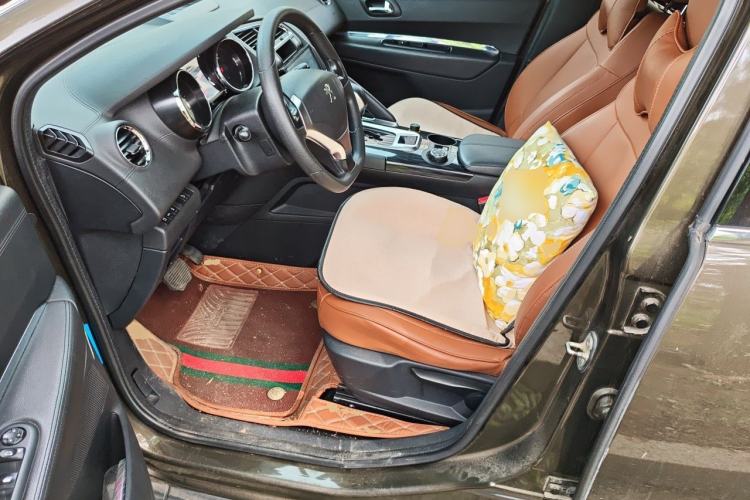 Used Peugeot 3008 2015 1.6THP Automatic Classic Edition Left Front Seat