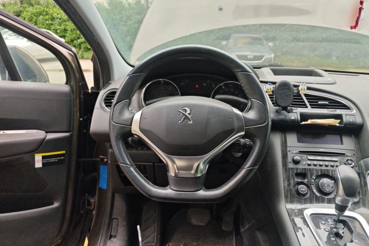 Used Peugeot 3008 2015 2.0L Automatic Trend Edition Steering Wheel