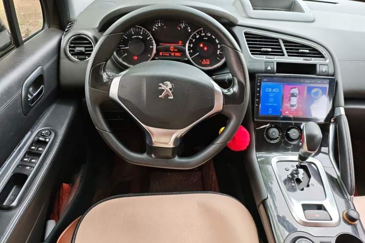 Used Peugeot 3008 2015 1.6THP Automatic Classic Edition Steering Wheel