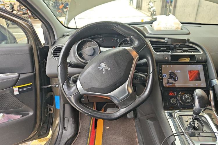 Used Peugeot 3008 2015 2.0L Automatic Trend Edition Steering Wheel