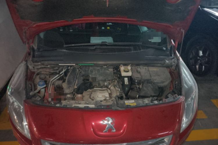 Used Peugeot 3008 2015 1.6THP Automatic Prestige Edition Engine Bay
