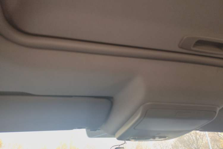 Used Peugeot 3008 2015 2.0L Automatic Classic Edition Headliner