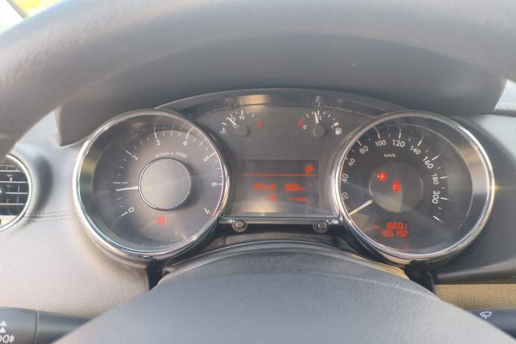 Used Peugeot 3008 2015 2.0L Automatic Classic Edition Instrument Cluster
