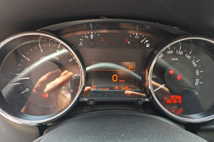 Used Peugeot 3008 2015 1.6THP Automatic Prestige Edition Instrument Cluster