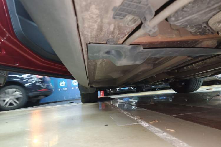 Used Peugeot 3008 2015 2.0L Automatic Trend Edition Left Side Sill