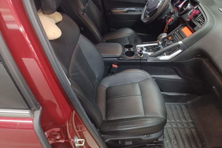 Used Peugeot 3008 2015 2.0L Automatic Trend Edition Right Front Seat